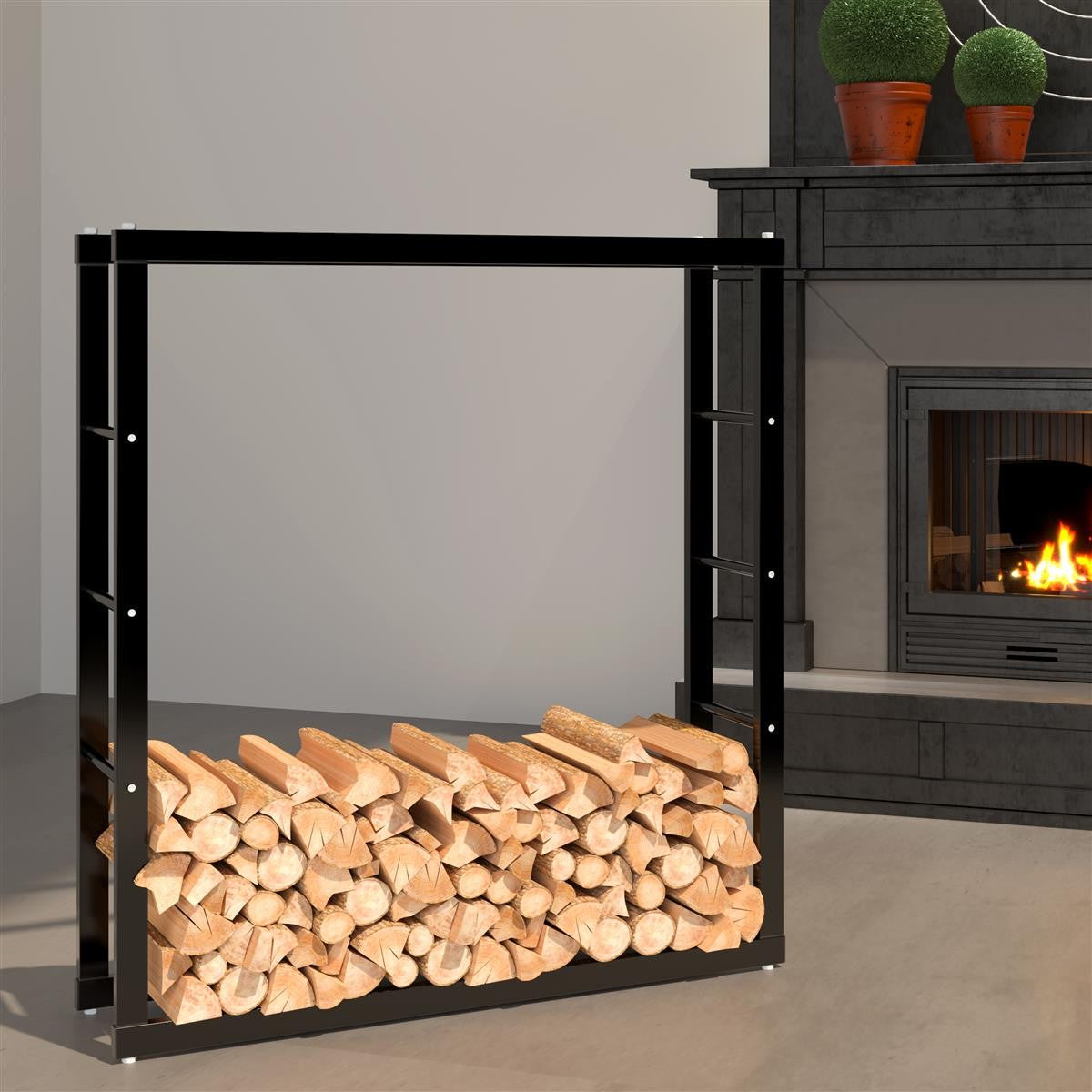 Quadratisches Kaminholzregal als Maß für die Holzmenge